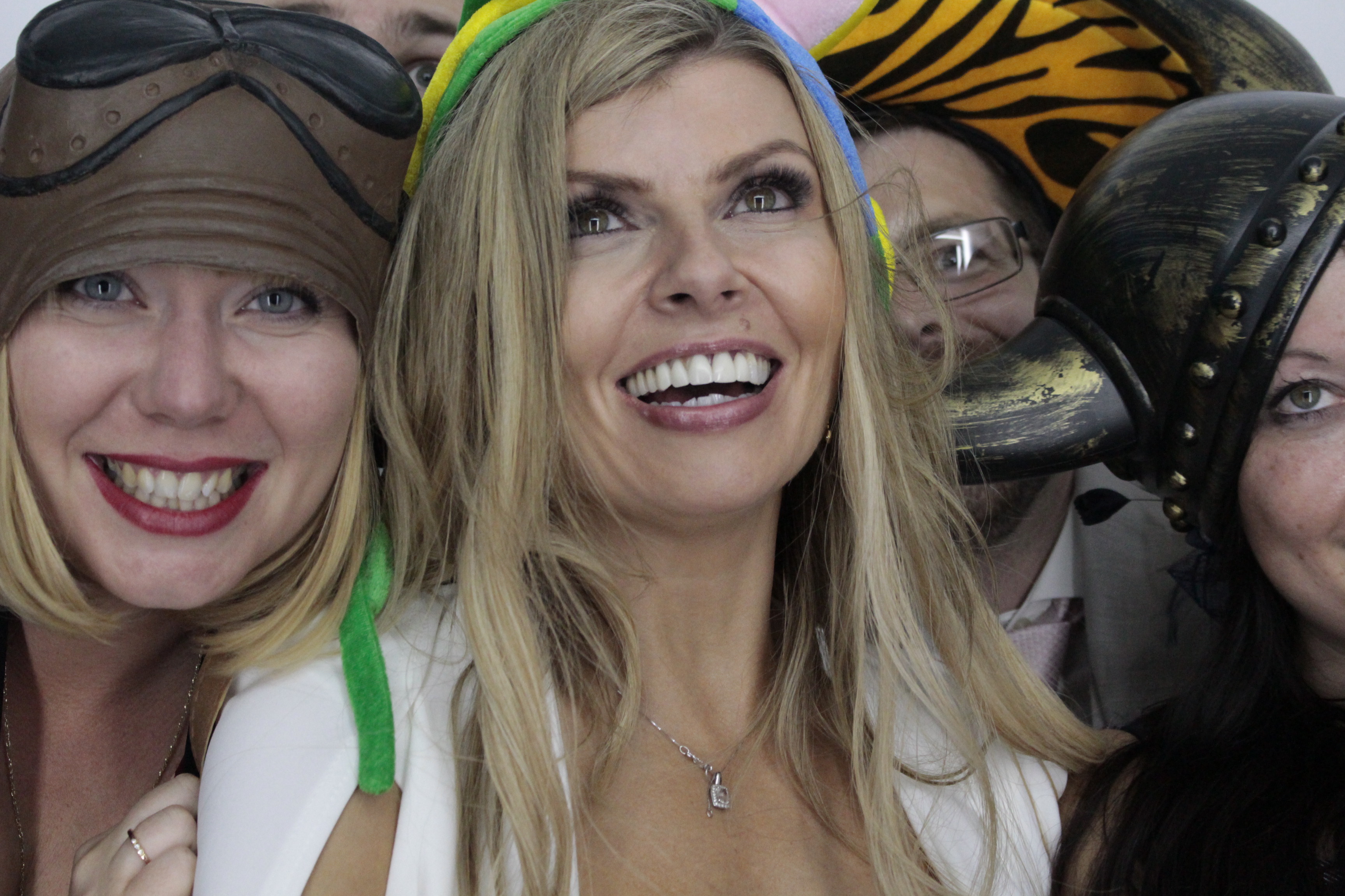 Jon and Sarah’s Wedding | View more photos from the event at gallery.myphotoboothexperience.co.uk/u/MyPhotoBoothExperienceLtd/Jon-and-Sarah’s-Wedding